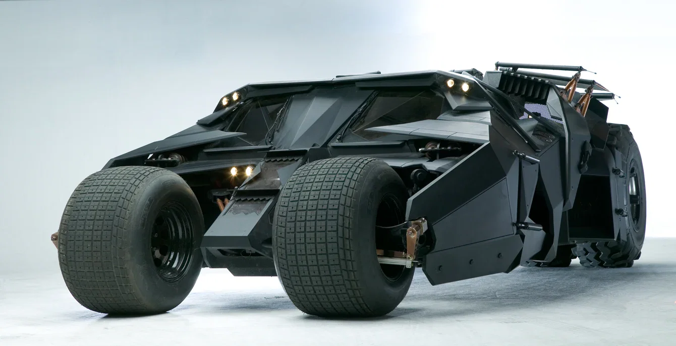 Tumbler Batmobile replica - front