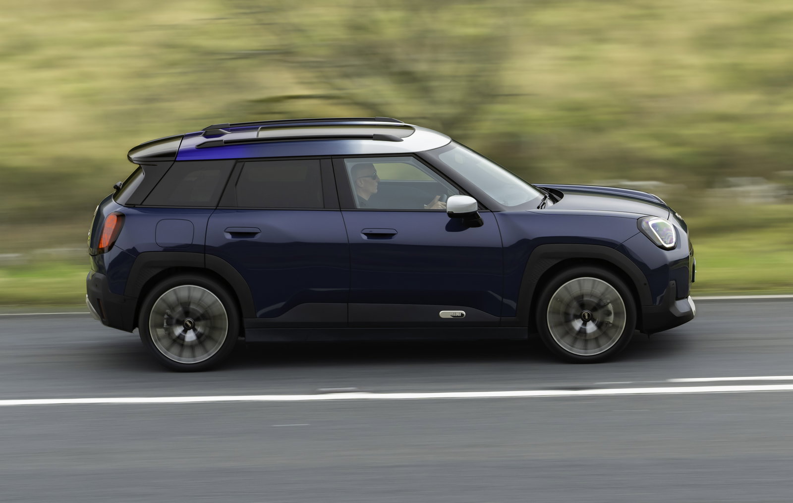 Mini Aceman SE - side