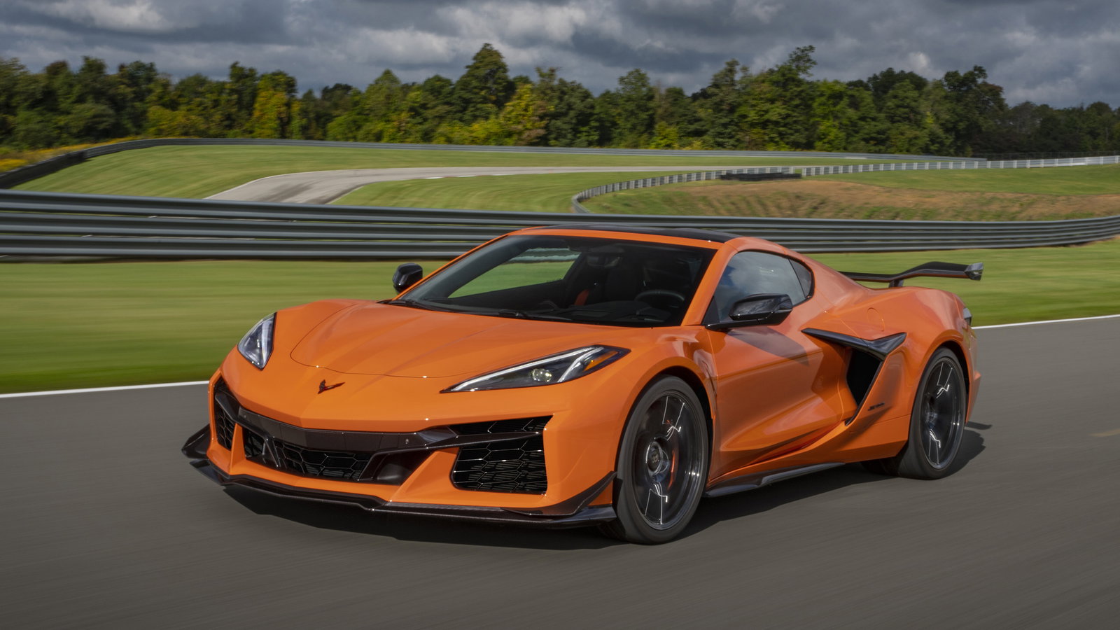 Chevrolet Corvette Z06 - front