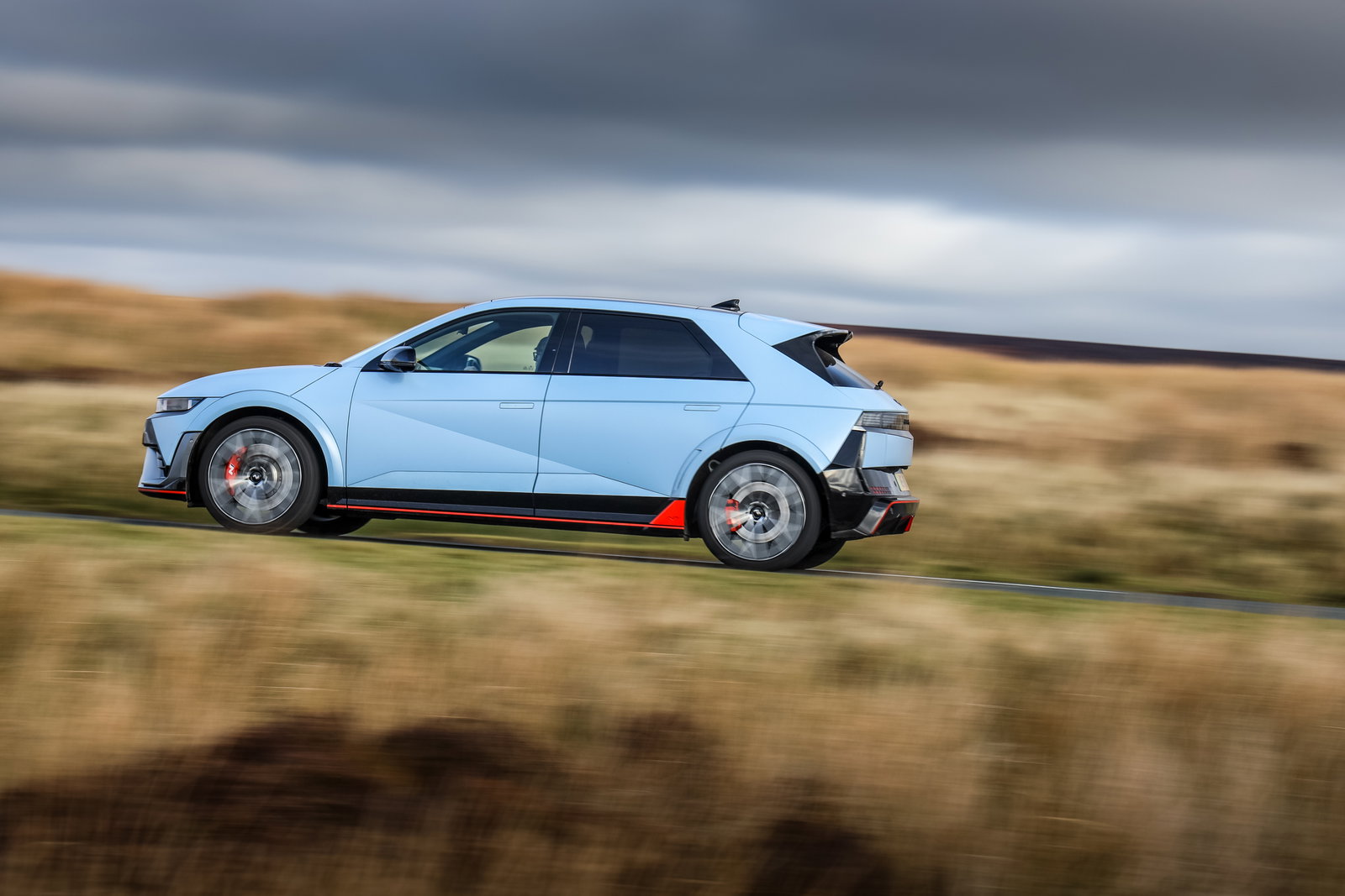 Hyundai Ioniq 5 N, side, driving