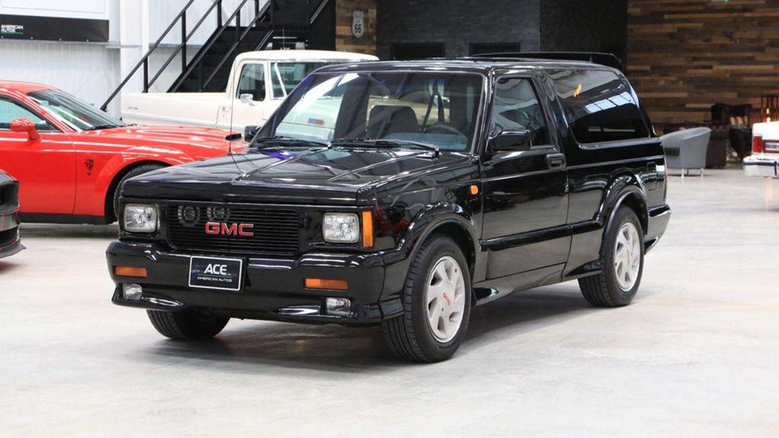 GMC Typhoon, front 3/4