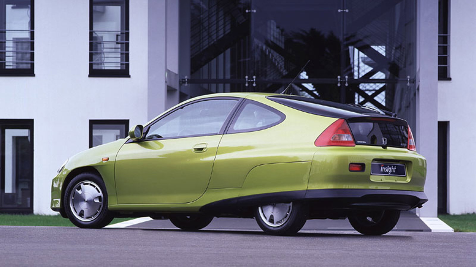 Can You Correctly Identify The Rarer Car?