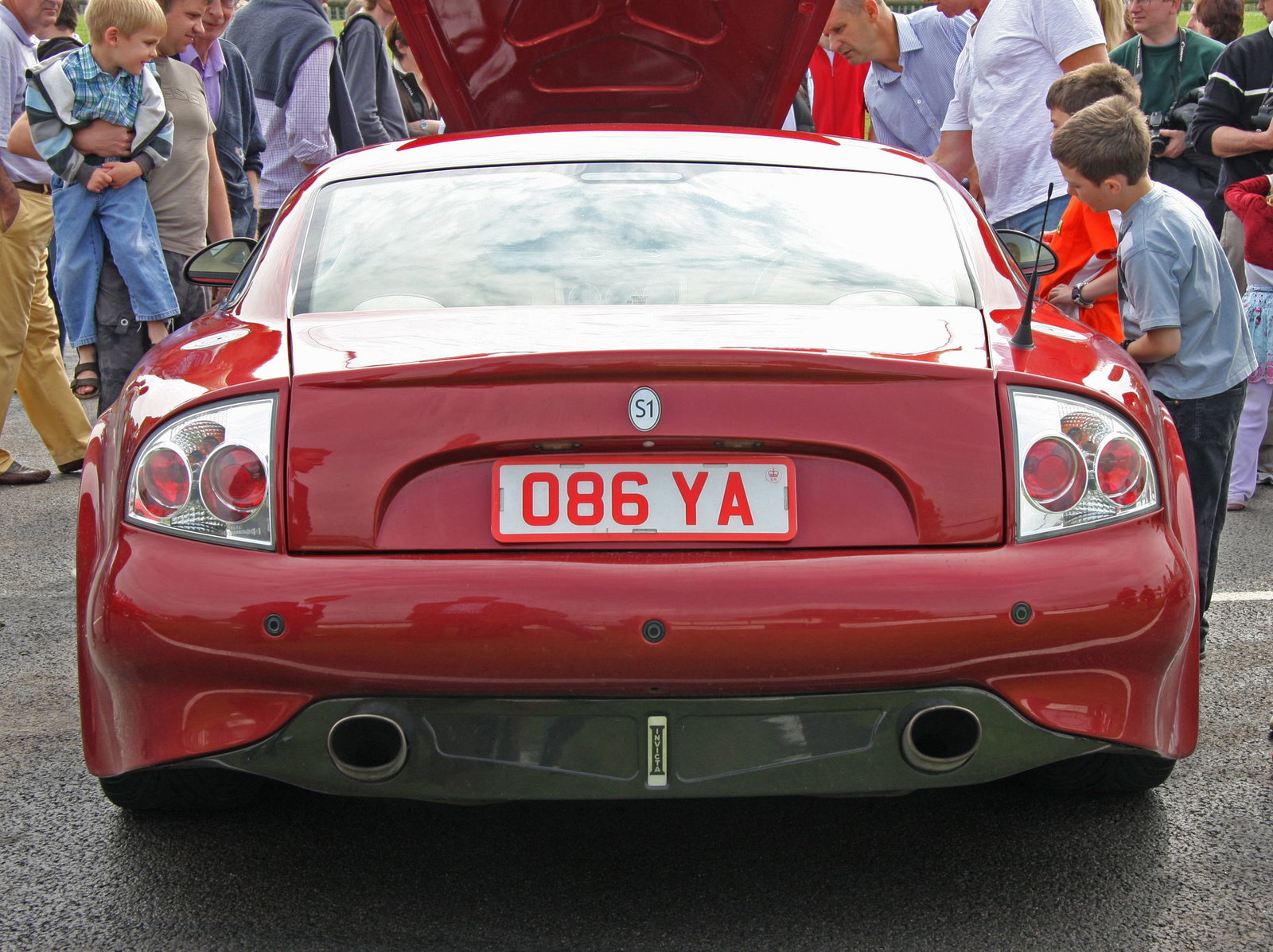 Invicta S1 - rear