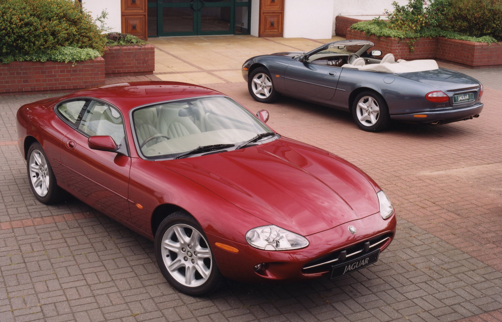 Jaguar XK8
