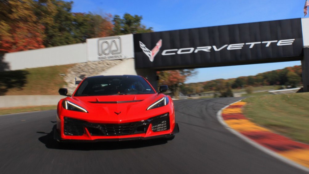 Chevrolet Corvette ZR1 - front