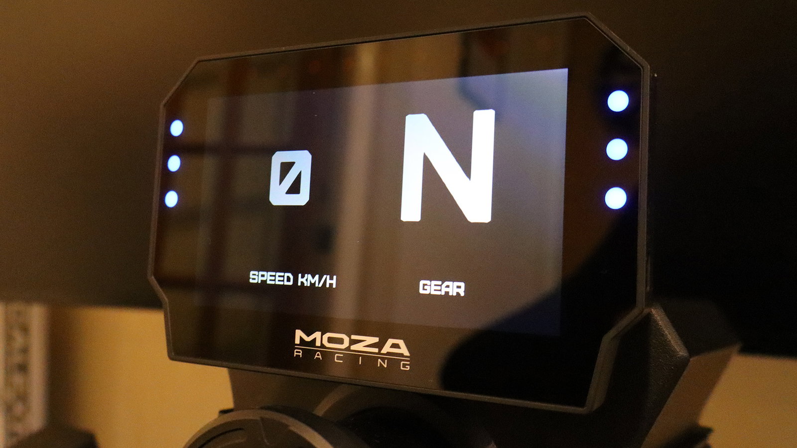 Moza CM2 sim racing dash
