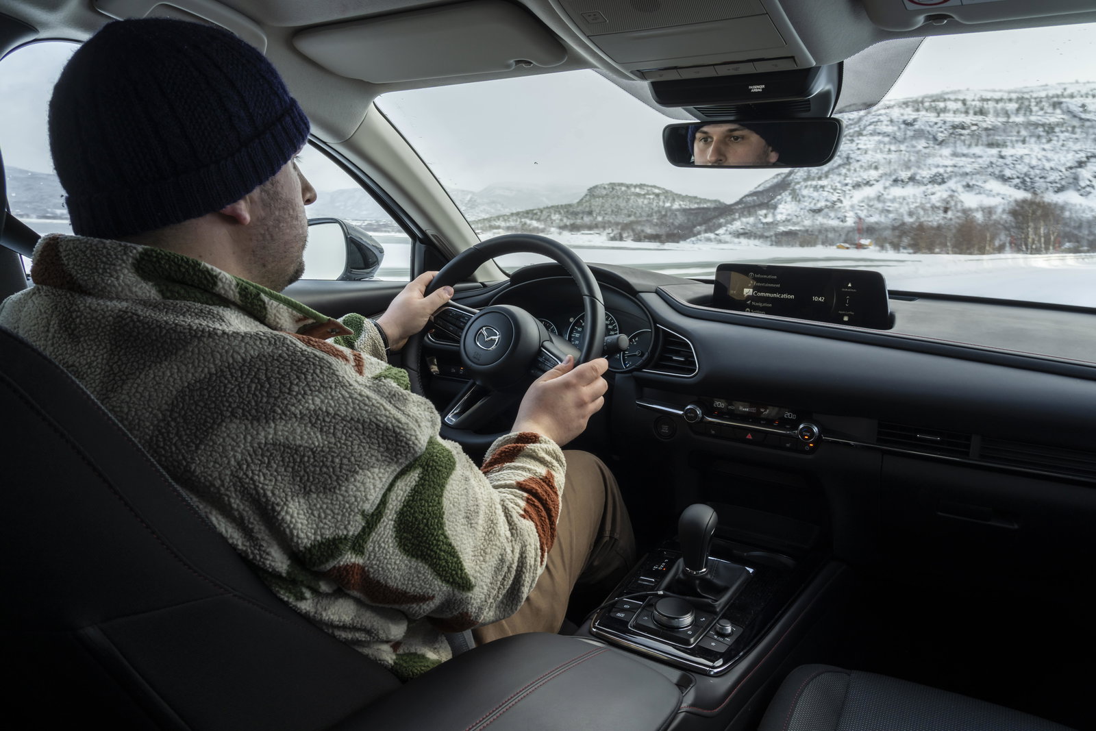 Mazda CX-30 - driving