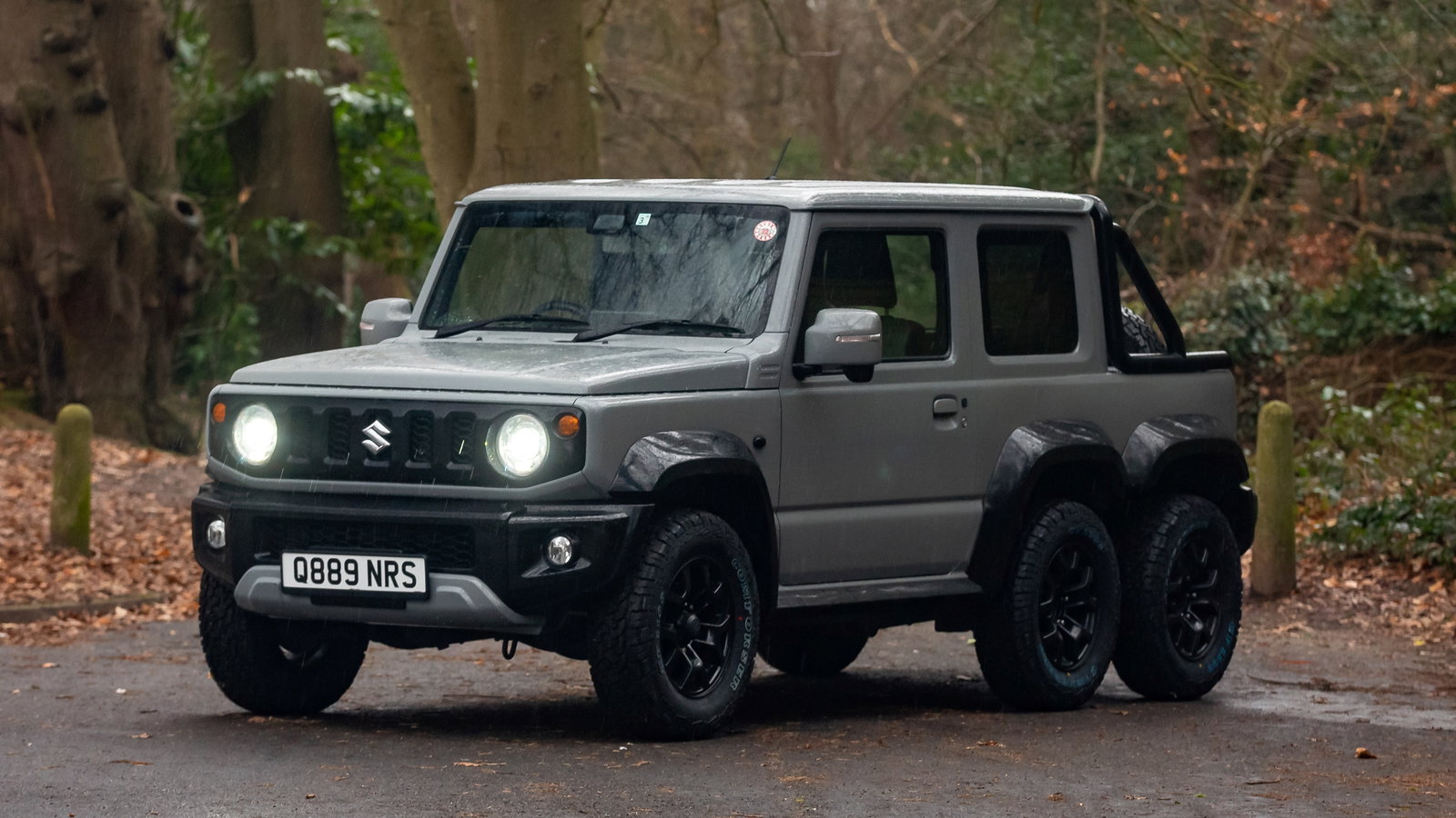 Suzuki Jimny 6x4, front