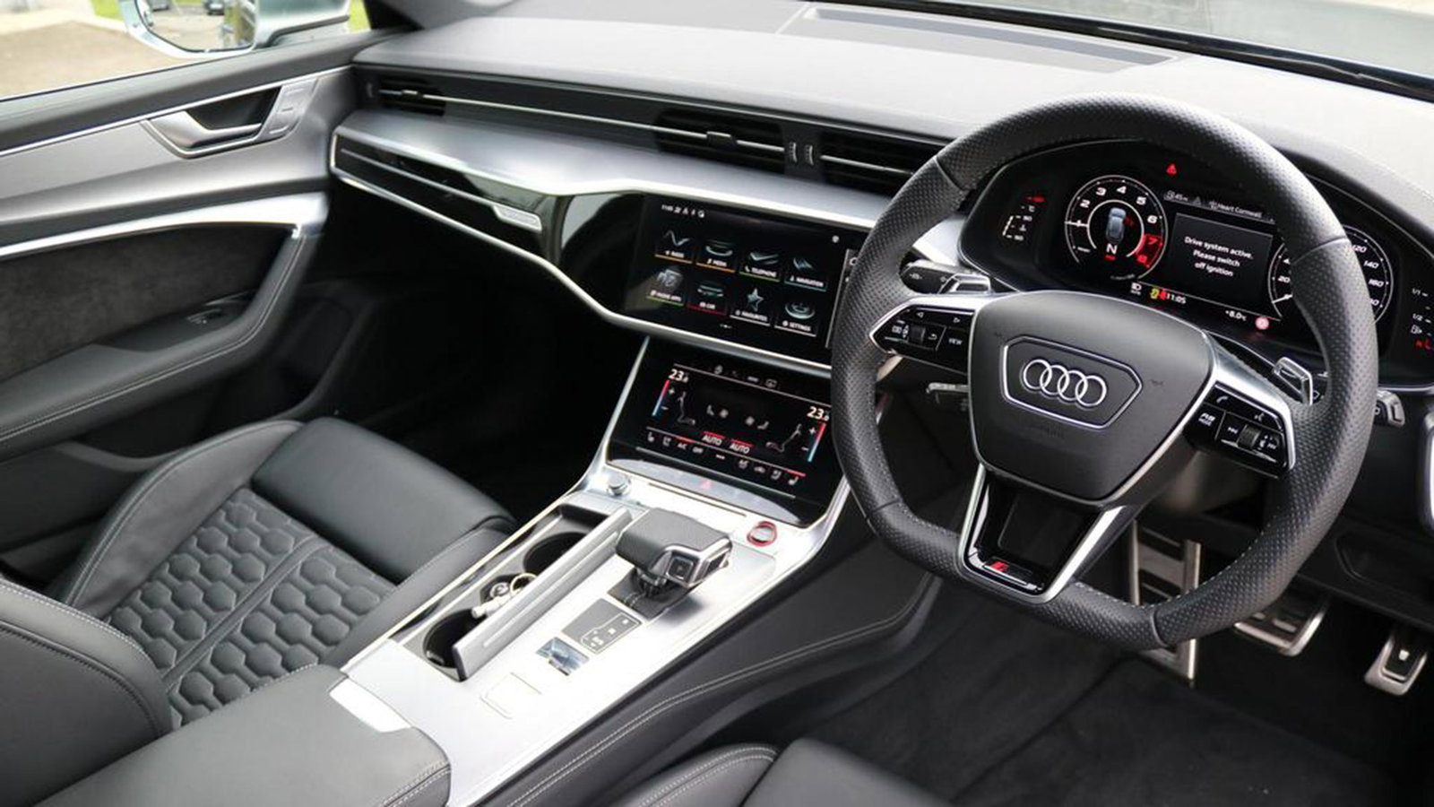 2020 Audi RS6, interior