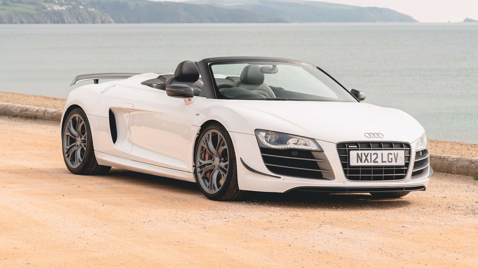 Audi R8 GT Spyder, front