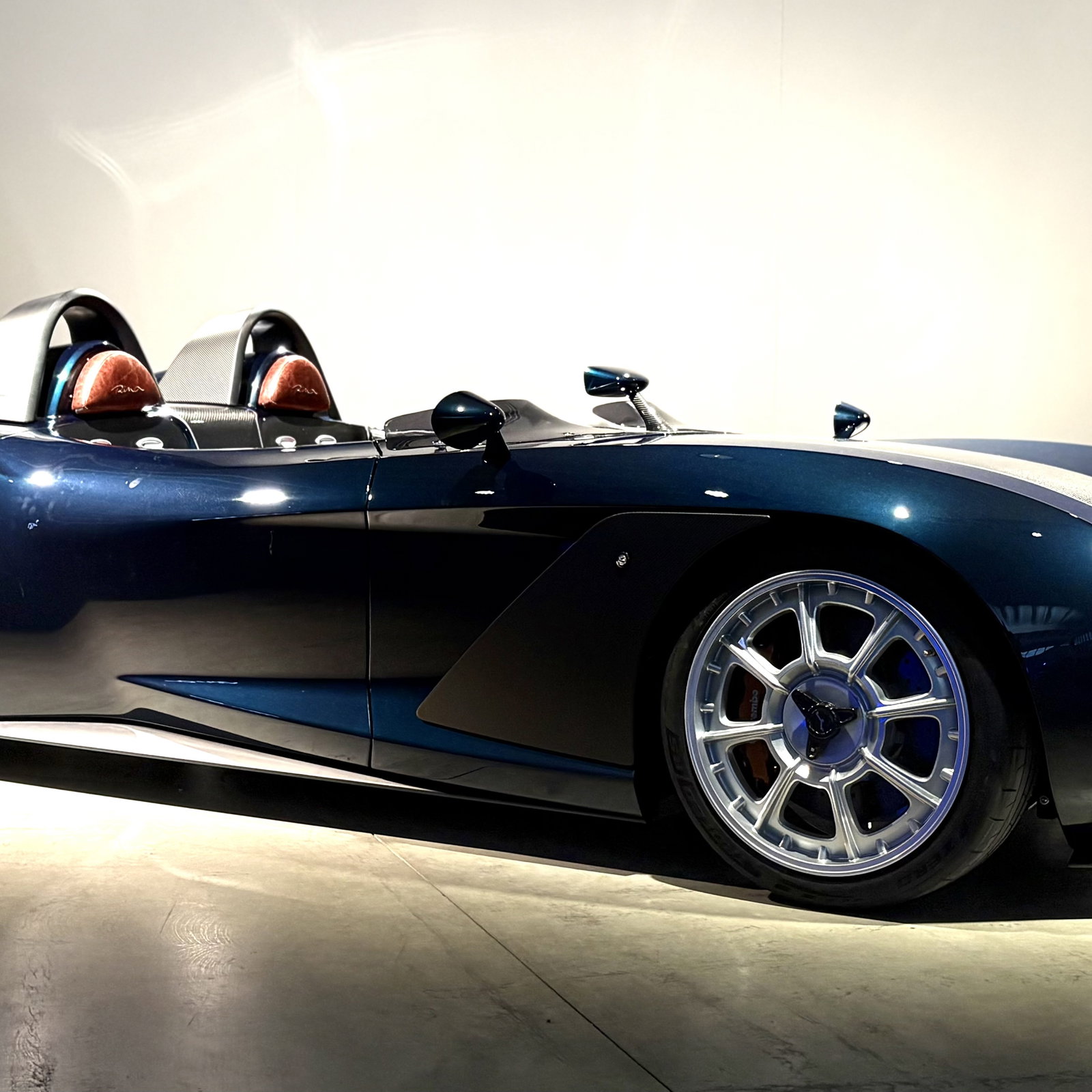 The AM Rina Is A '60s Throwback With A V8 And A Gated Manual