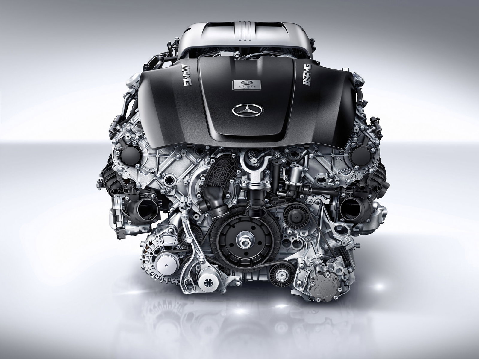 Mercedes-AMG twin-turbo V8
