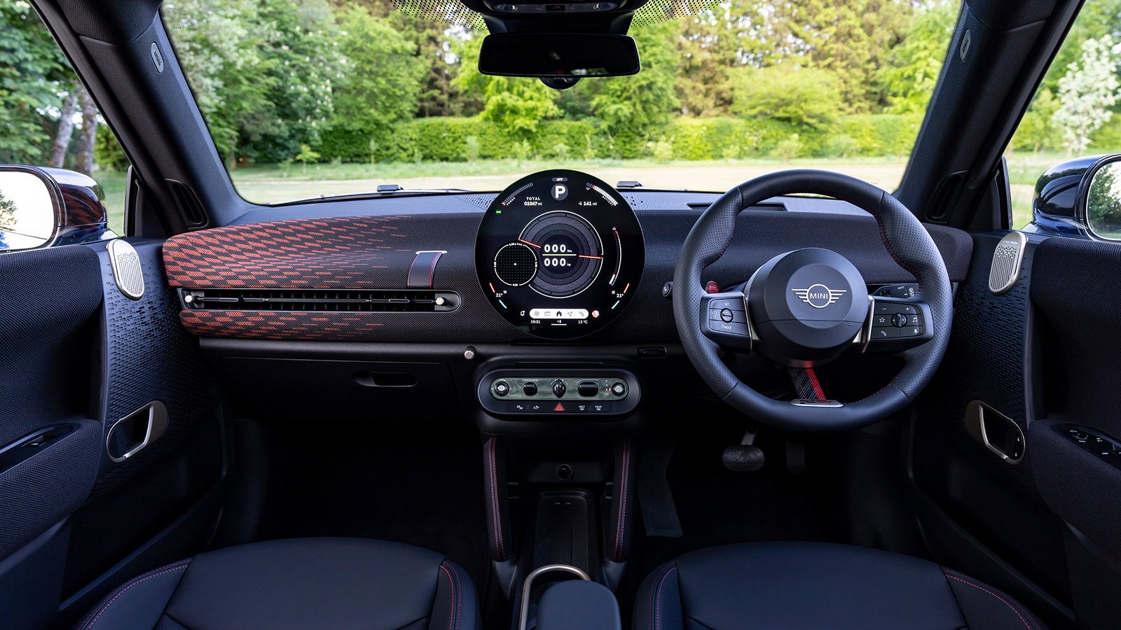 2025 Mini John Cooper Works Electric, interior