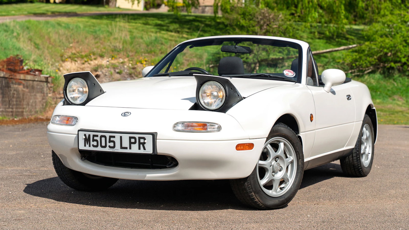 1995 NA Mazda MX-5, front