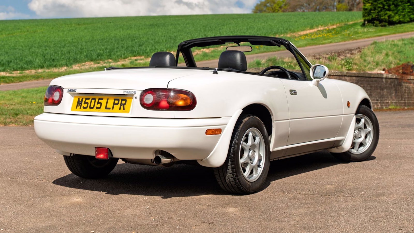 1995 NA Mazda MX-5, rear