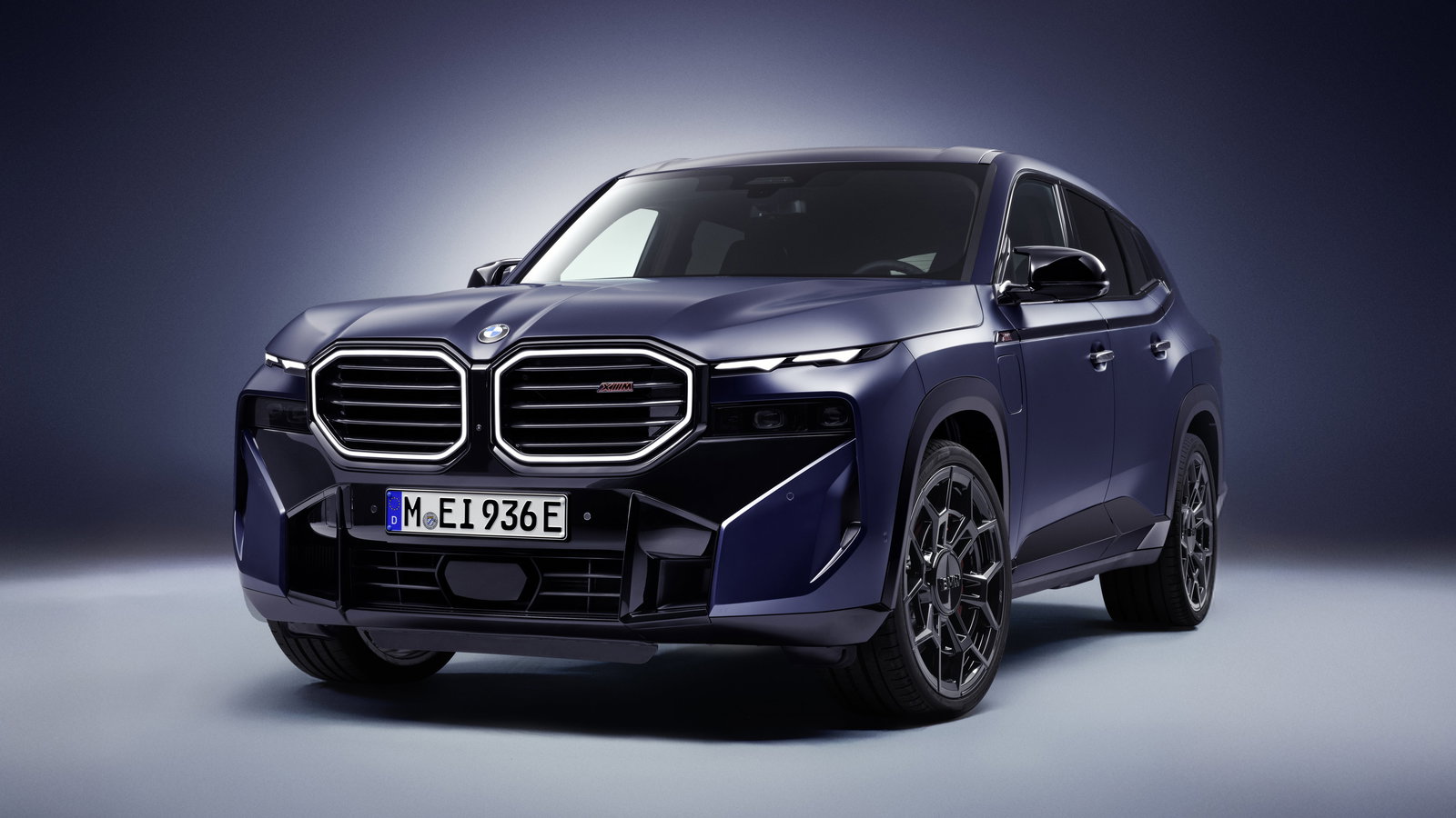 BMW XM Label - front