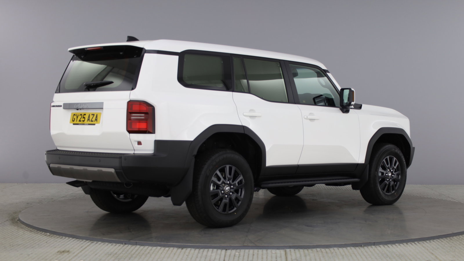 Toyota Land Cruiser Commercial - rear