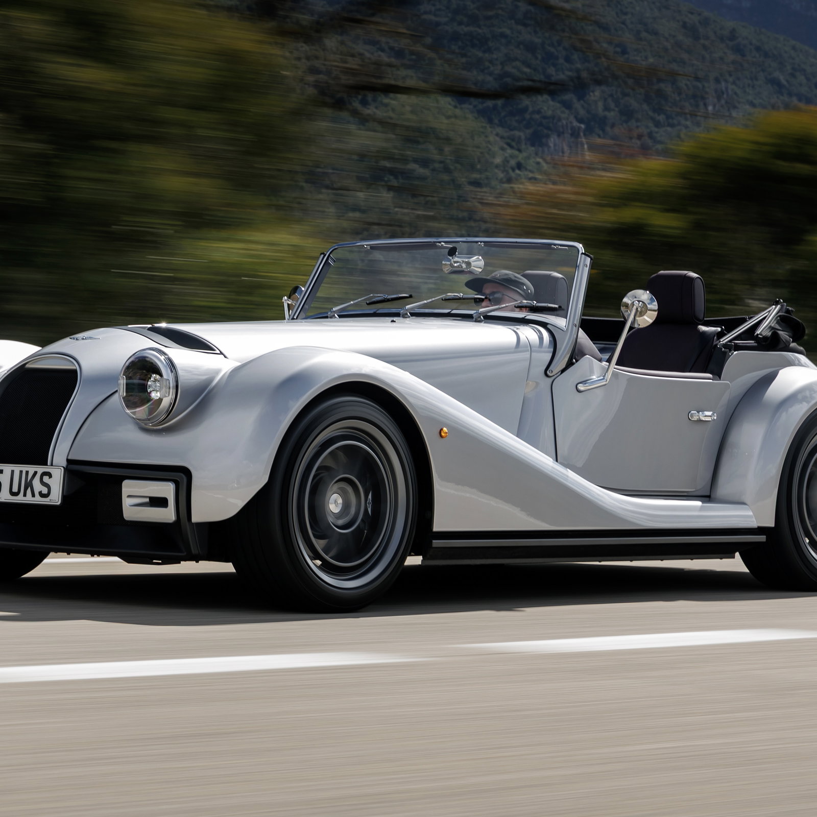 Morgan Supersport - front, driving