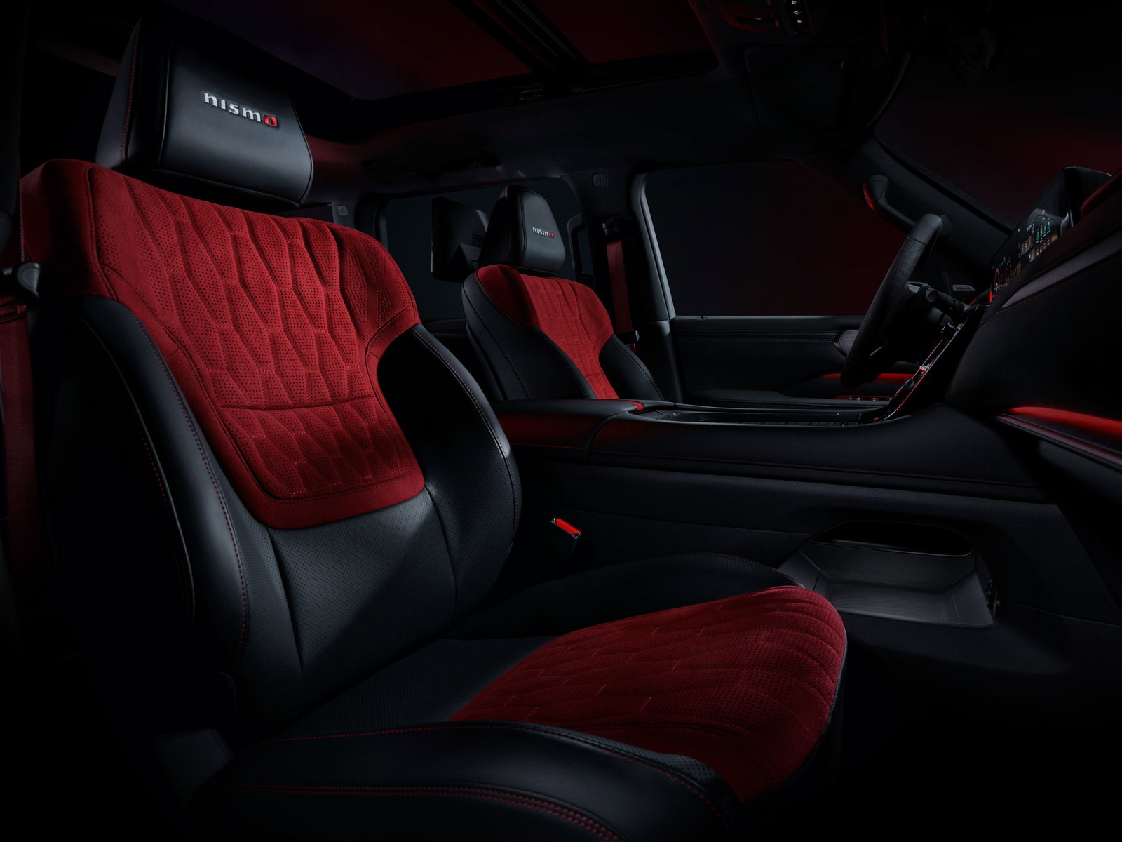 Nissan Patrol Nismo - interior