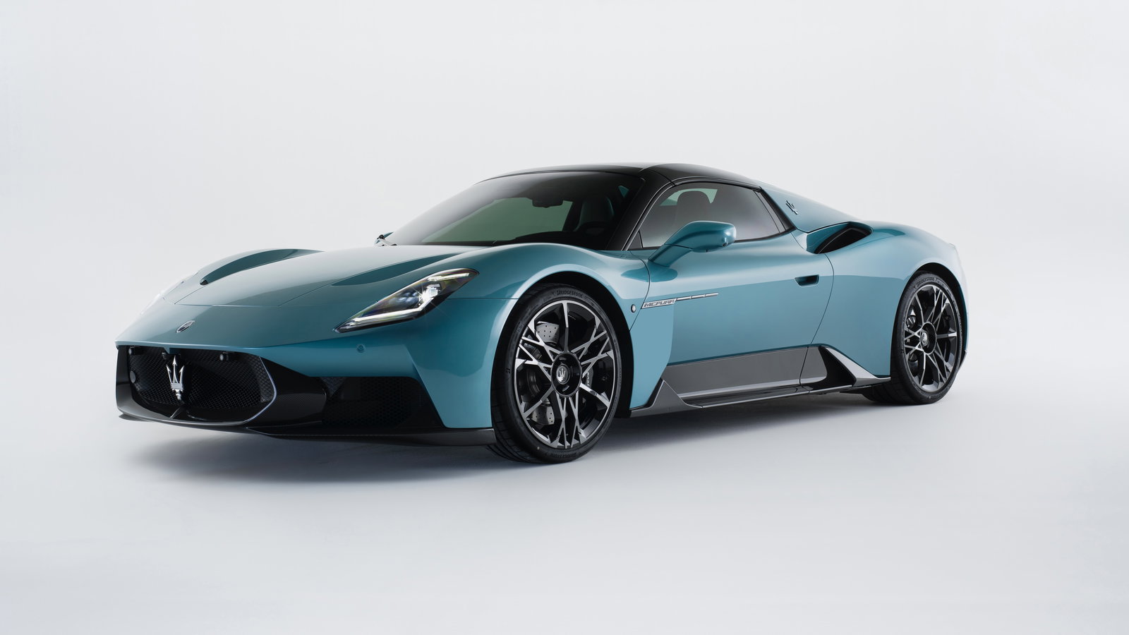 Maserati MCPura Cielo - front