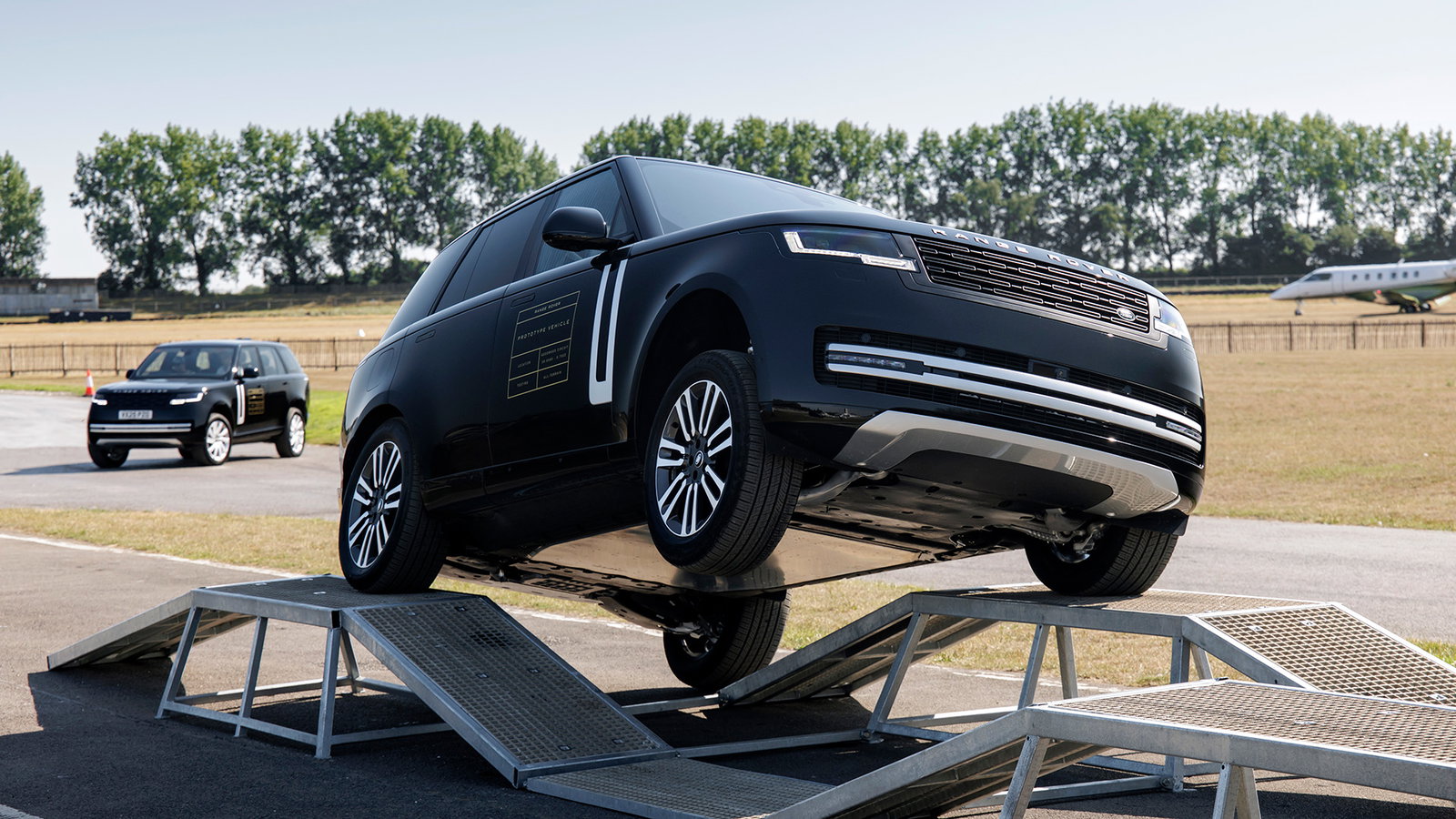 Range Rover Electric, front