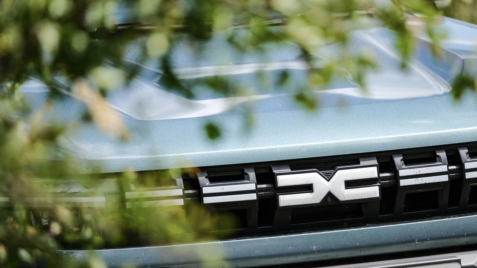 Dacia Duster 4x4 - front detail