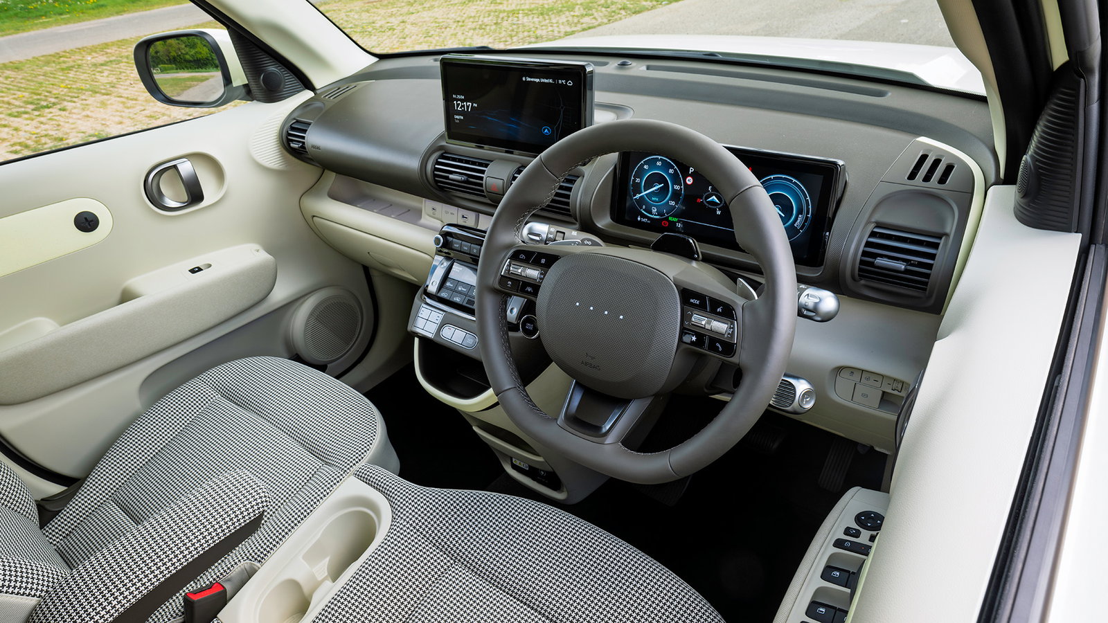 Hyundai Inster, interior