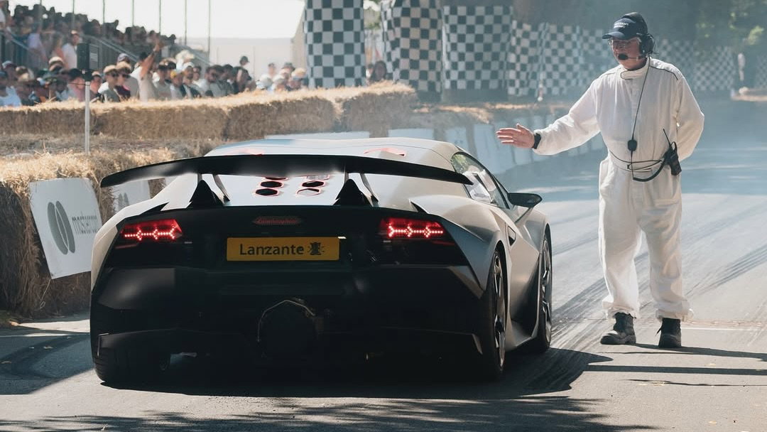 Road-legal Lamborghini Sesto Elemento