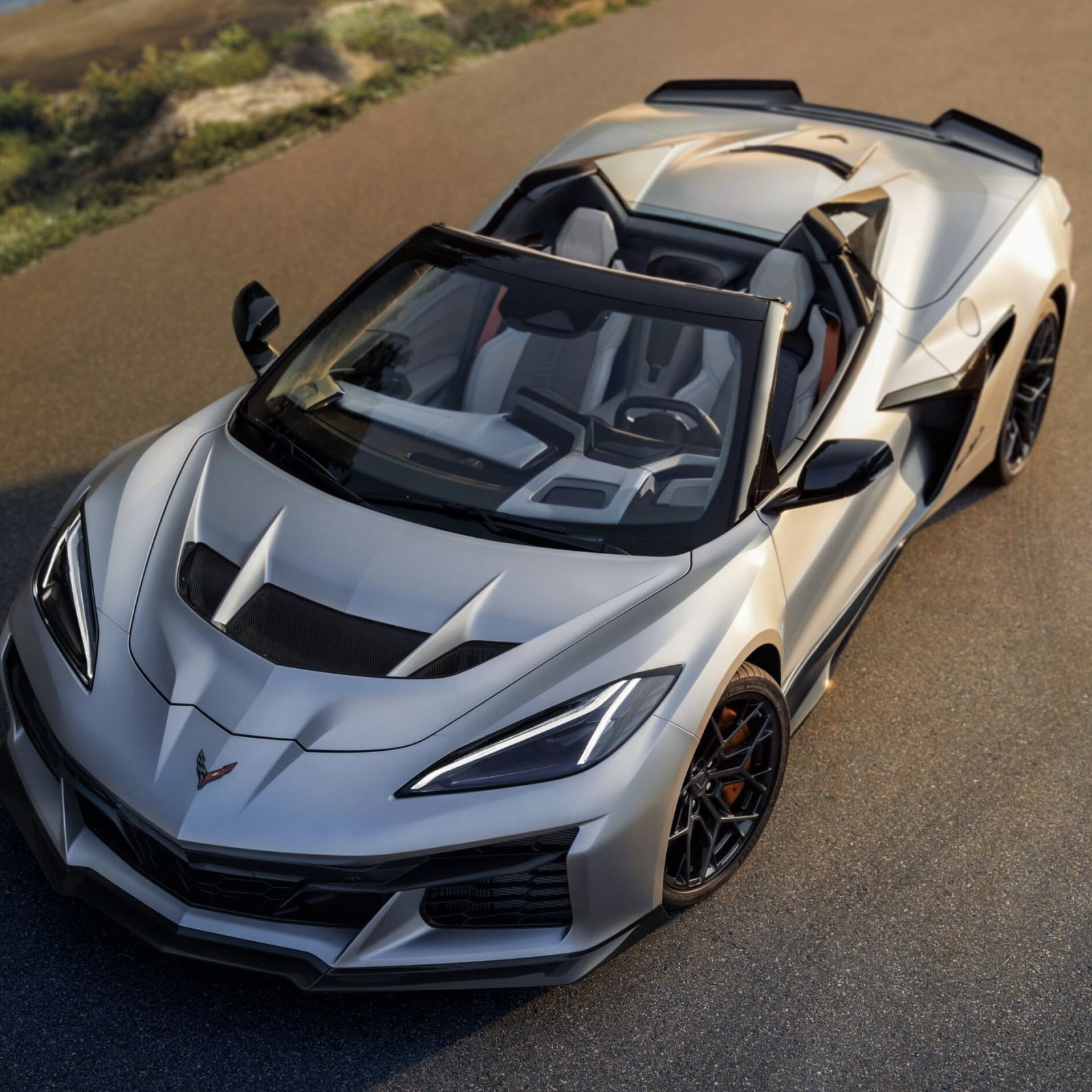 Chevrolet Corvette ZR1X Quali Silver Limited Edition - front