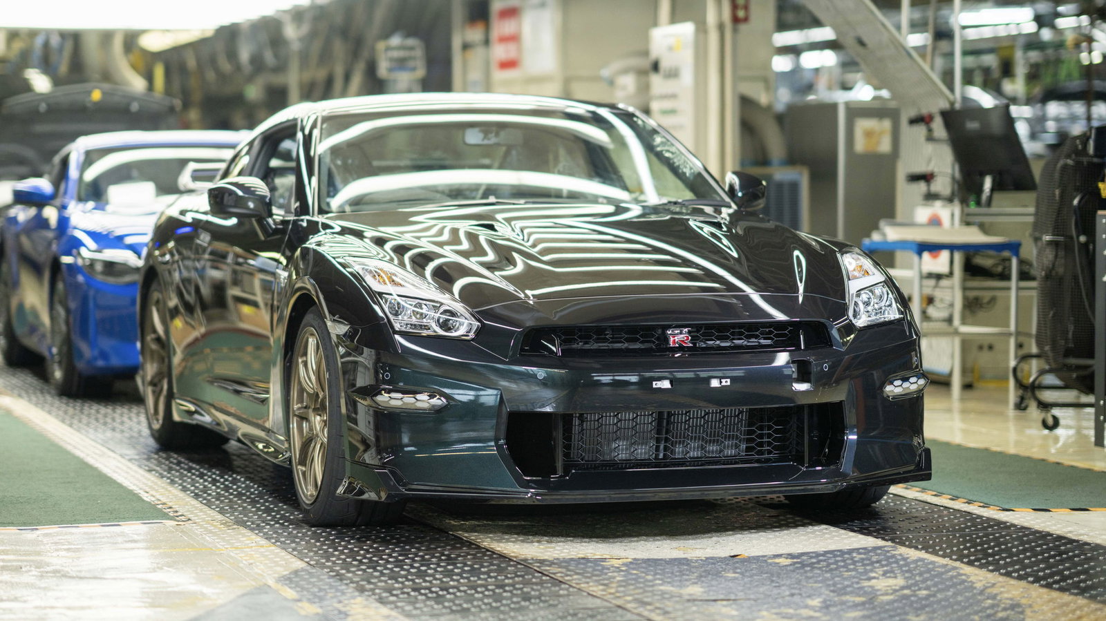 日産　NISSAN　R35GT-R Sayonara, Godzilla: This Is The Last Ever R35 Nissan GT-R