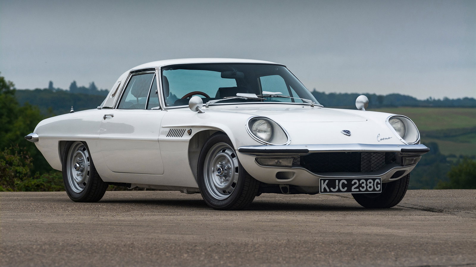 Mazda Cosmo Sport, front