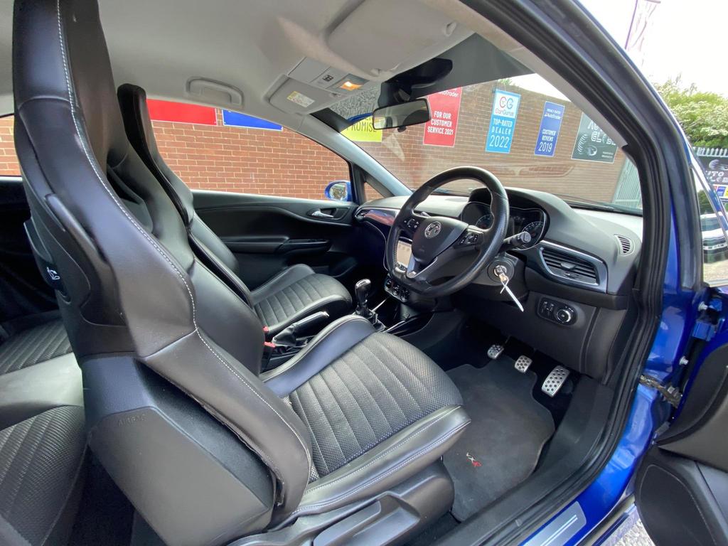 Vauxhall Corsa VXR - interior