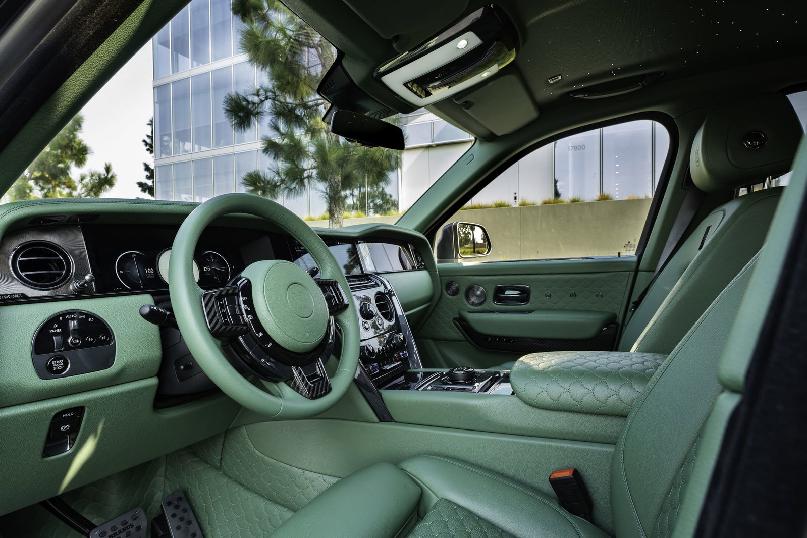Brabus 700 - interior