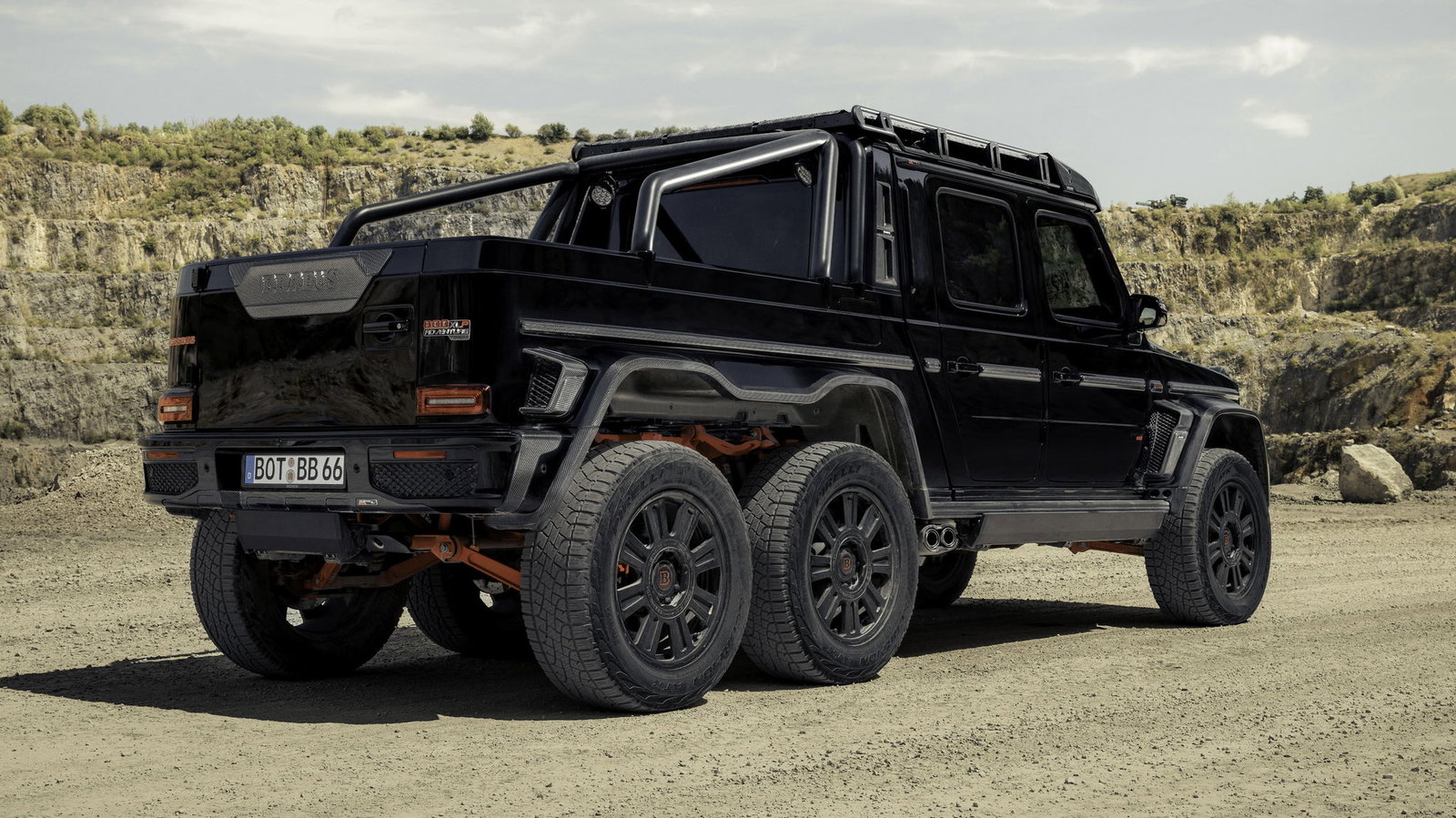 Brabus XLP 800 6x6 - rear