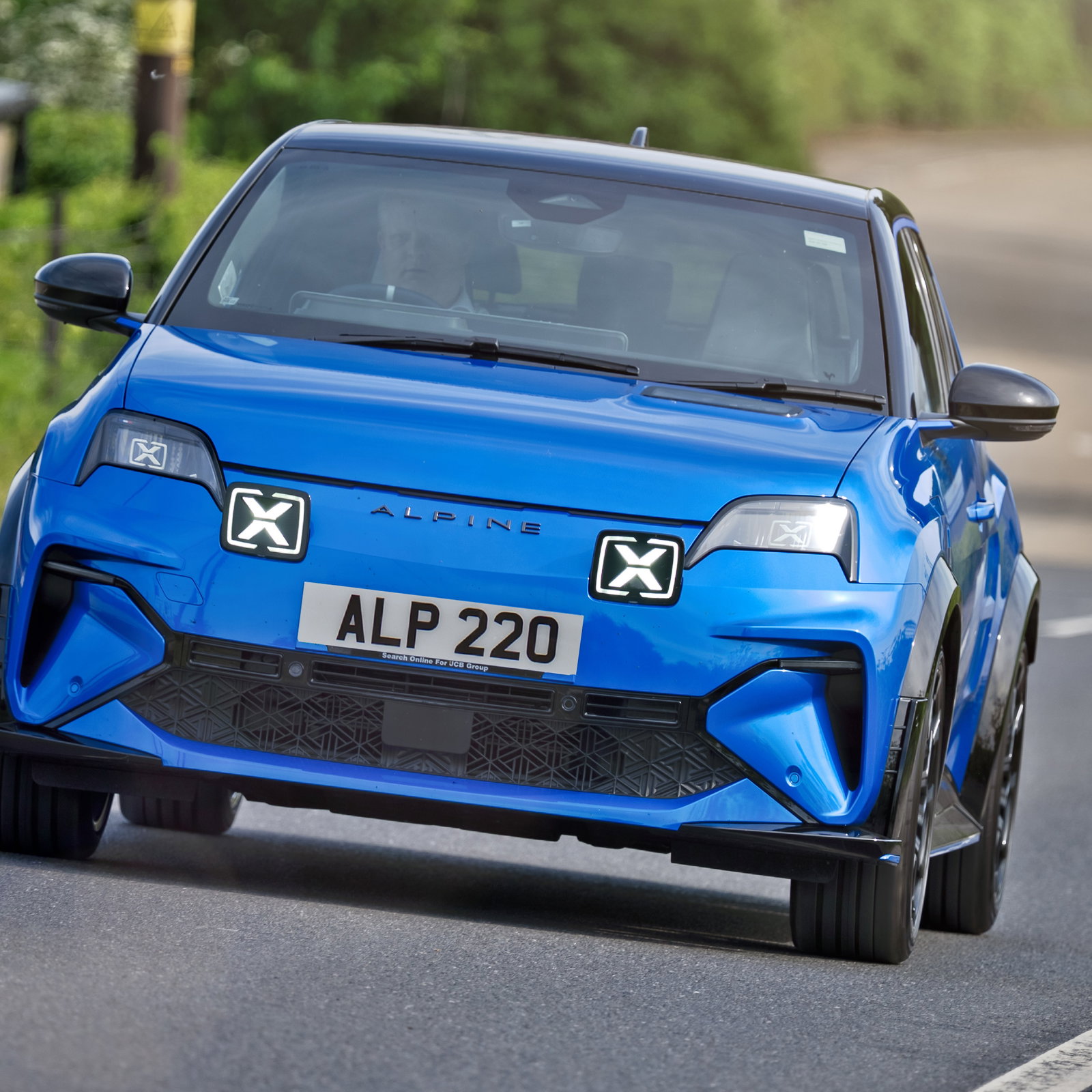 Alpine A290