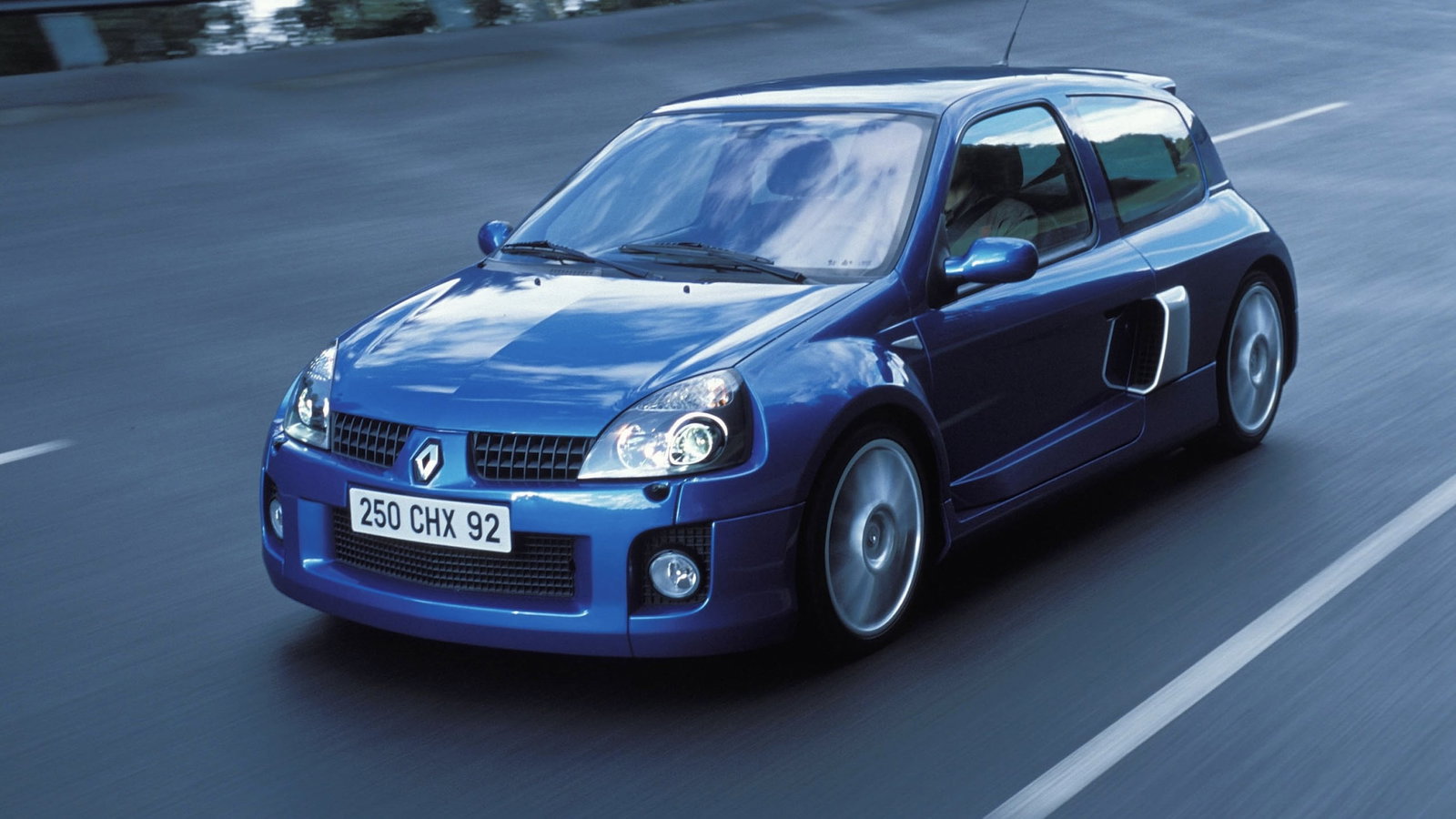 Renault Clio V6