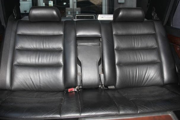 Mercedes 560SEL AMG limo - interior