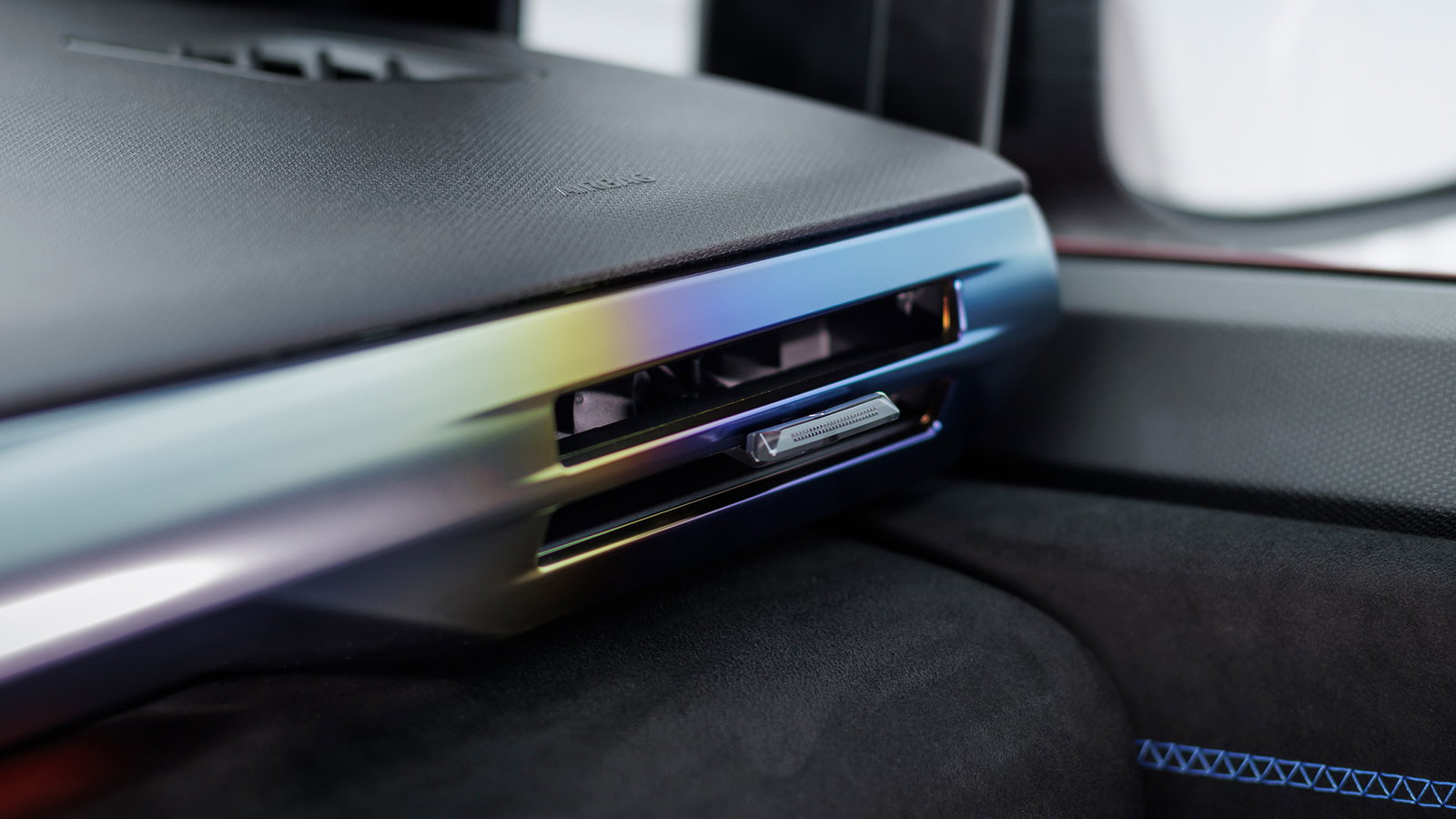 Sixth-generation Renault Clio, interior trim