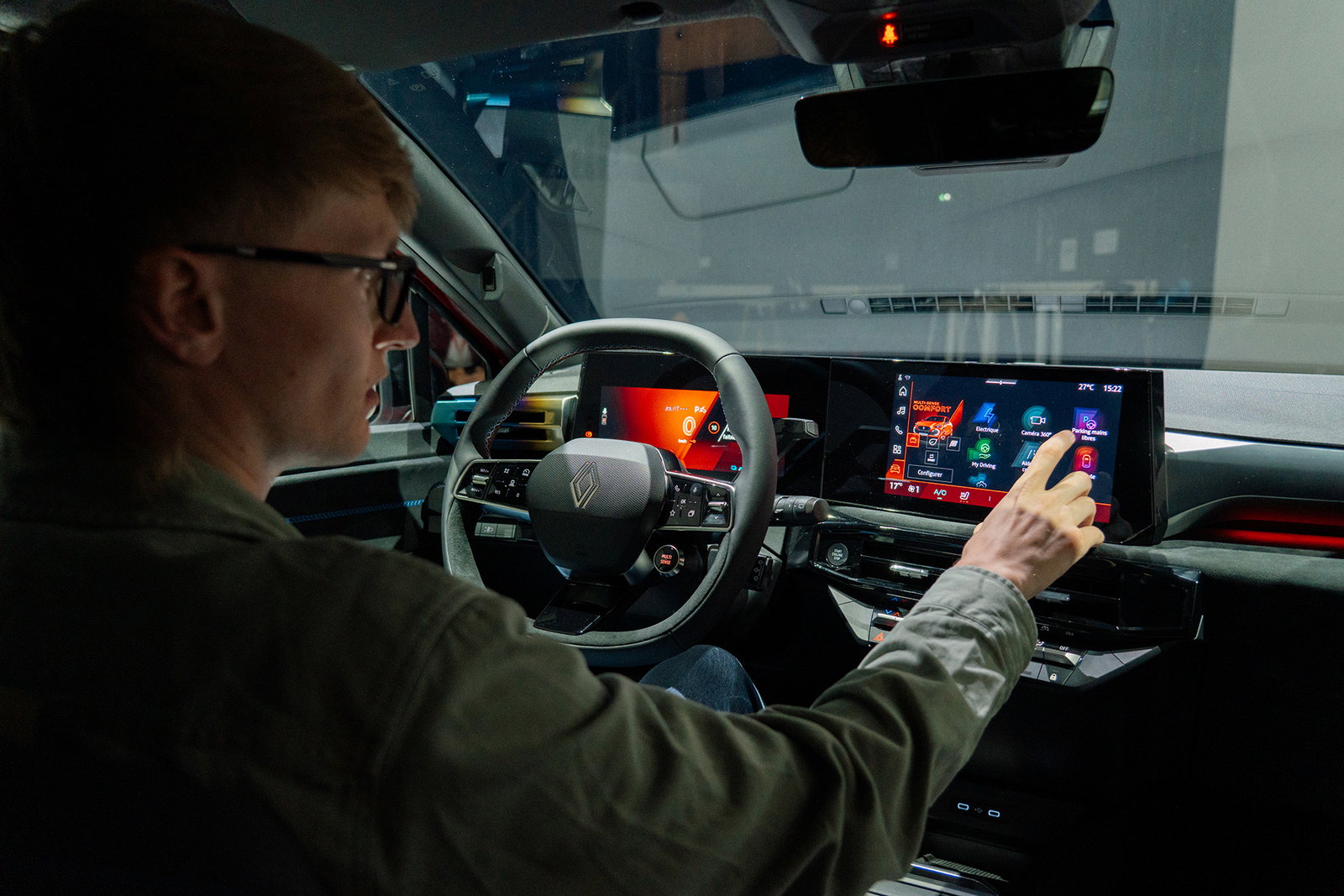 Sixth-generation Renault Clio, interior