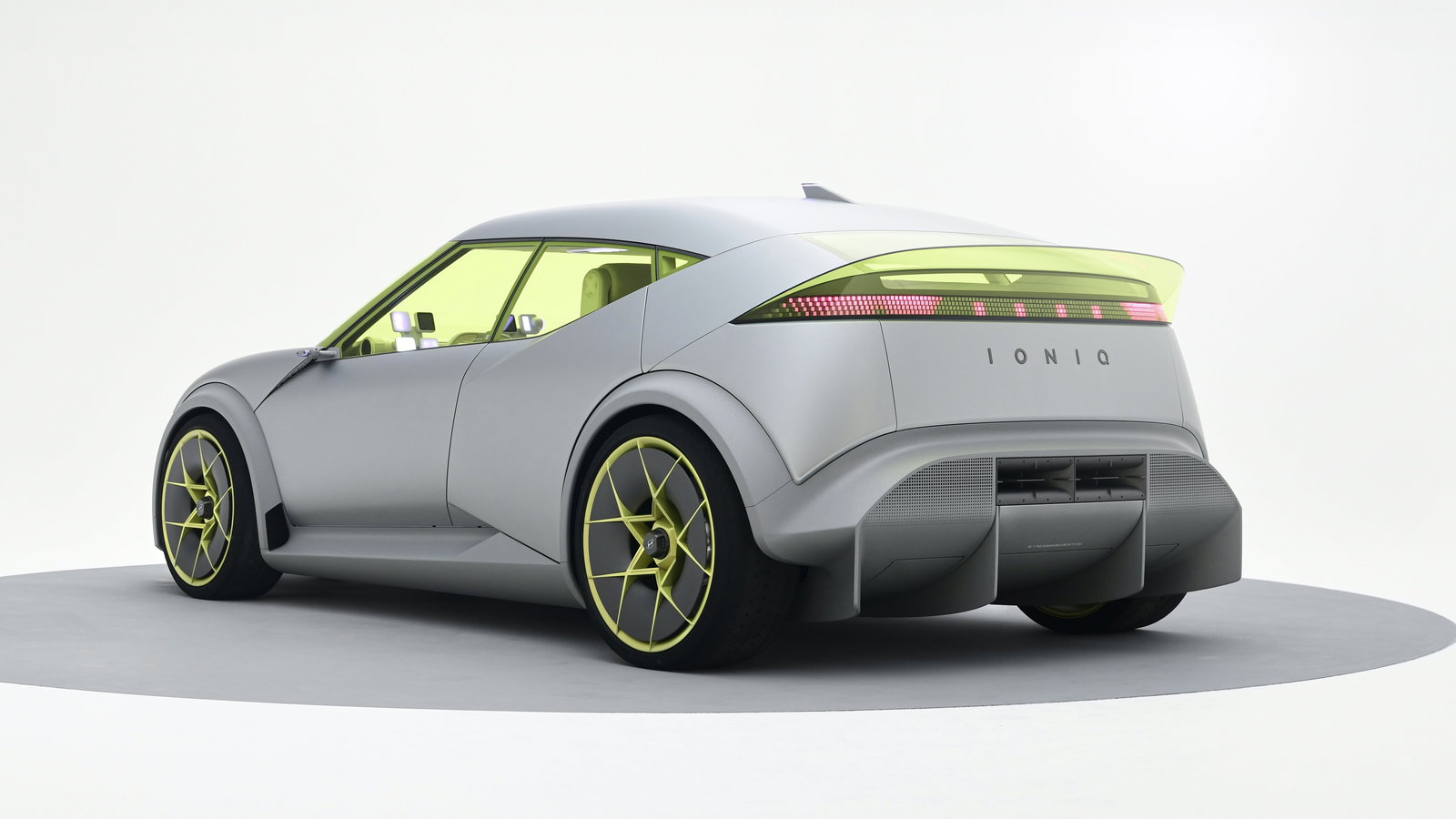 Hyundai Concept Three - rear