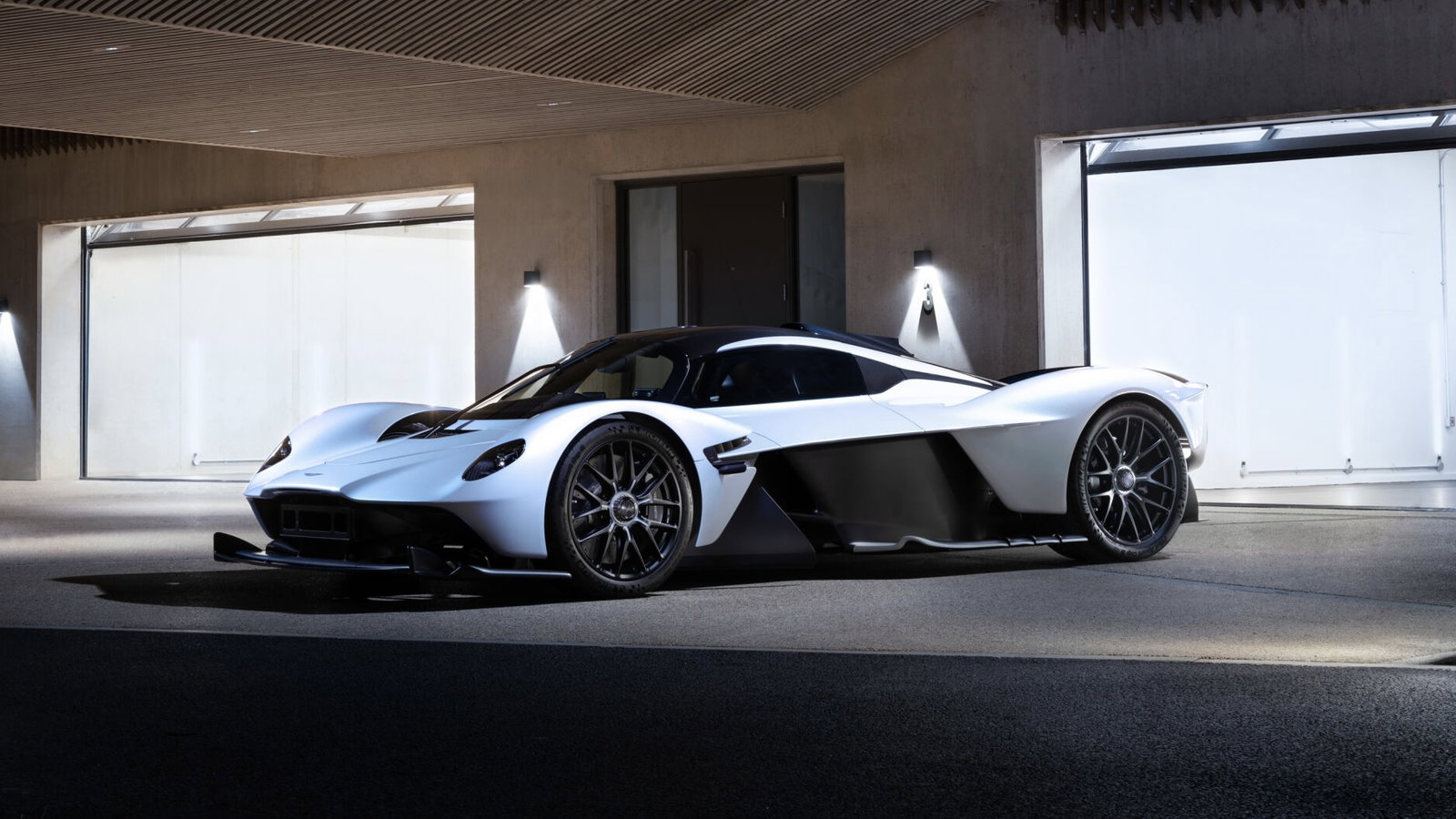 Daniel Ricciardo's Aston Martin Valkyrie - front