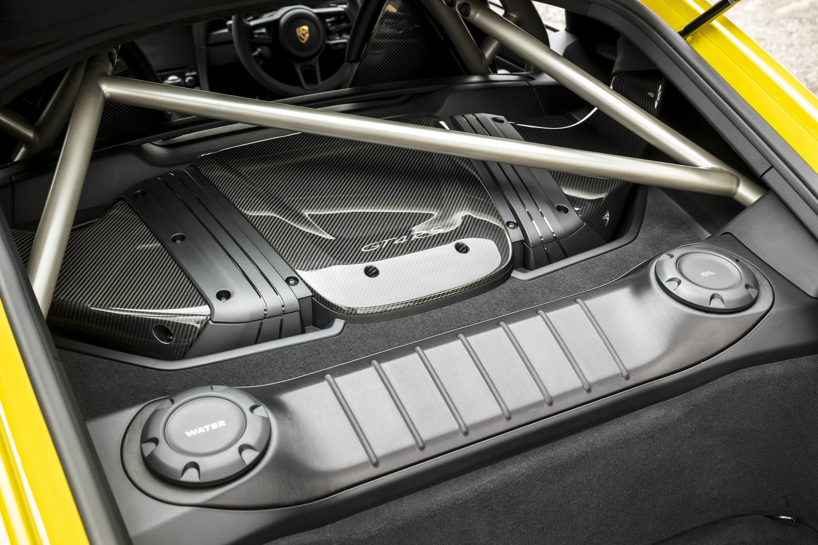 Porsche 718 Cayman GT4 RS - engine bay