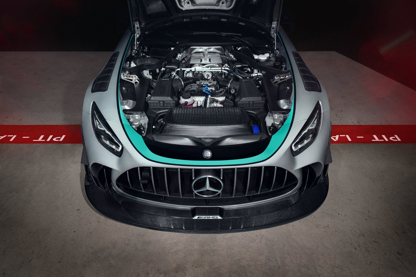 Mercedes-AMG GT2 Edition W16 - engine bay