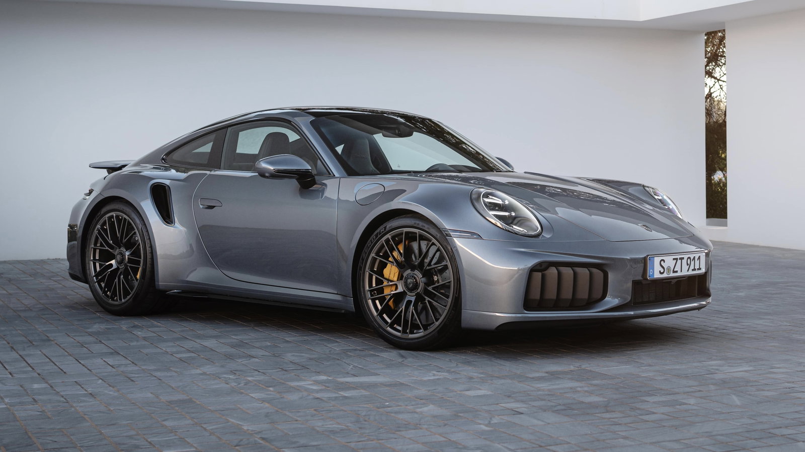 未使用 PORSCHE ペーパーウエイト 911ターボ メタルカー992ターボS 992.2 Porsche 911 Turbo S Goes Hybrid, Becomes The Most Powerful