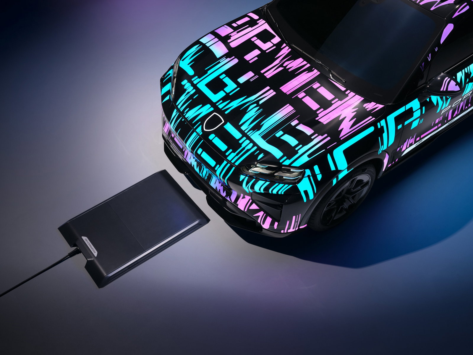 Porsche Cayenne wireless charging - front