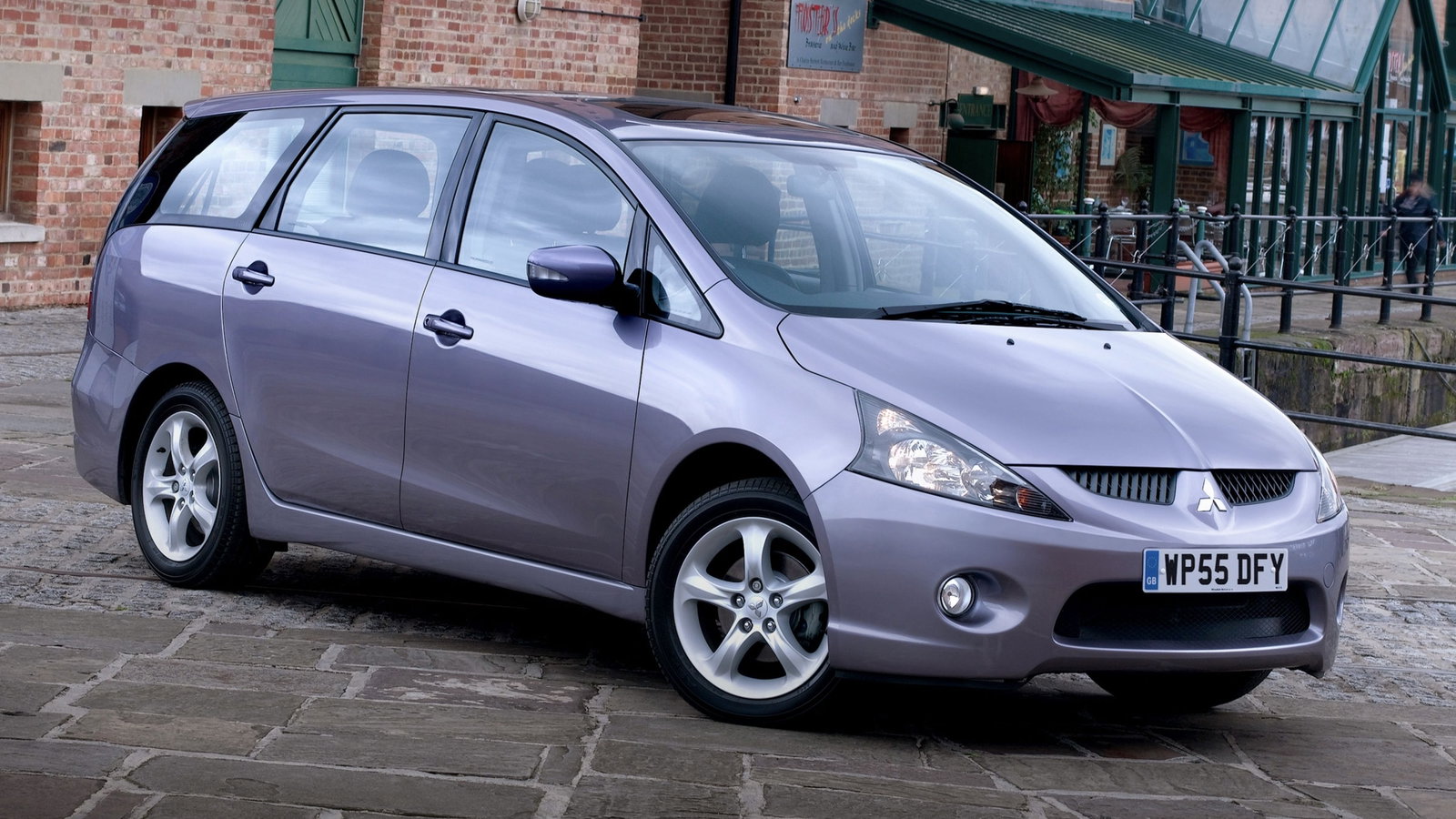 Mitsubishi Grandis