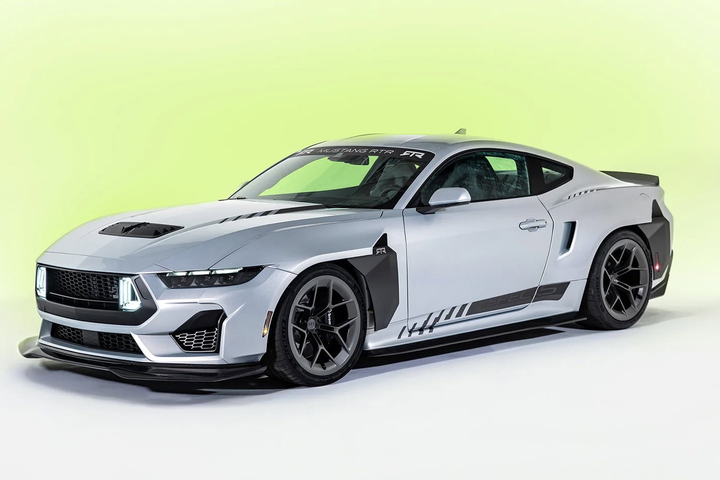 スポーツトイ・アクショントイ Mustang U Turning Point The RTR Spec 5 Ford Mustang Is Almost As Powerful As A Porsche 918