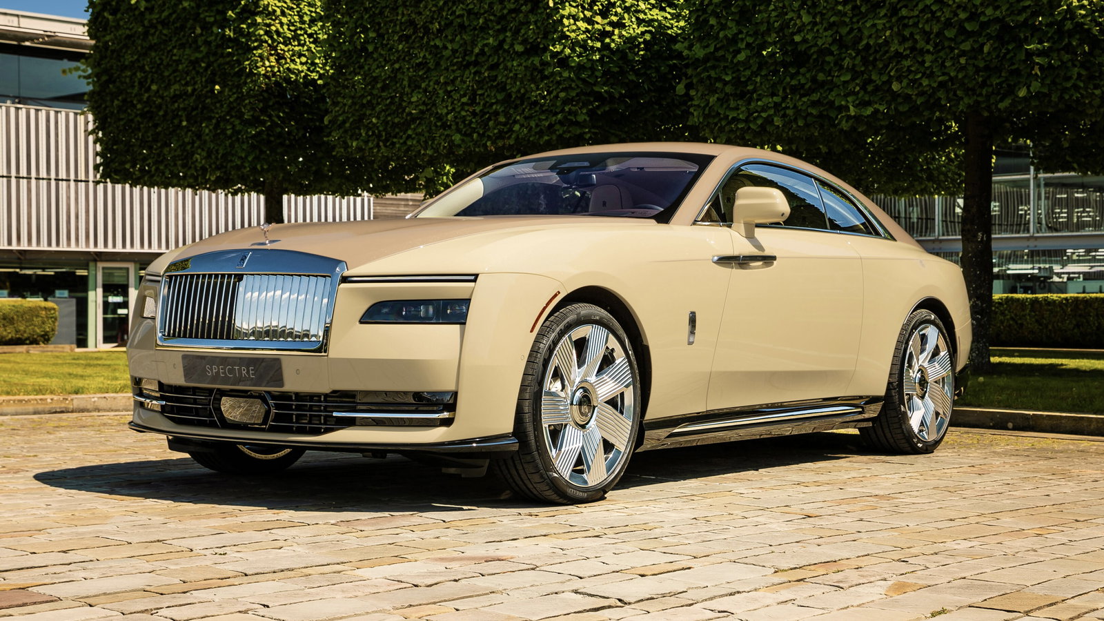Rolls-Royce Spectre Bailey - front