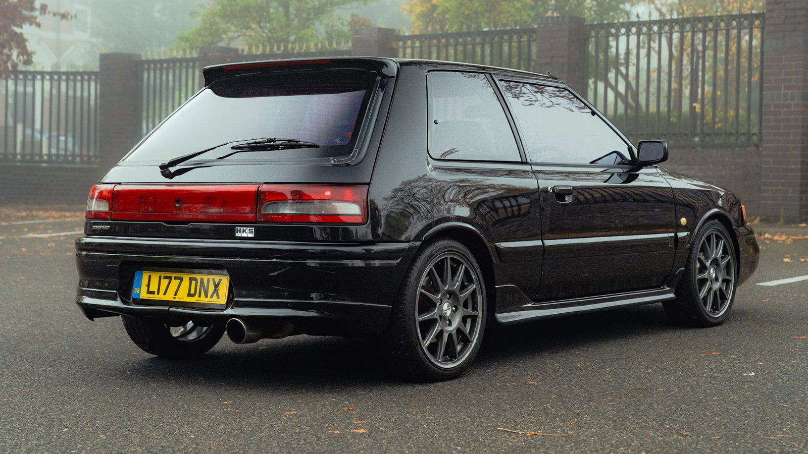 Mazda 323 GT-R, rear