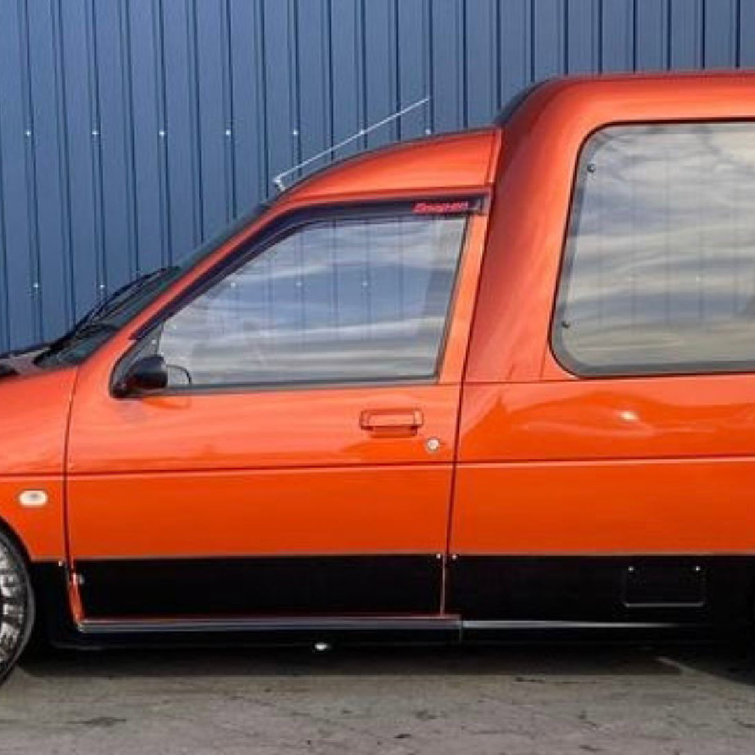 Suzuki Alto Hustle - side